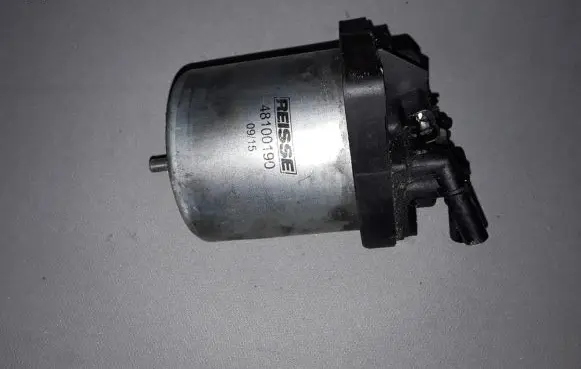 Peugeot 5008 Fuel filter housing 9672314980