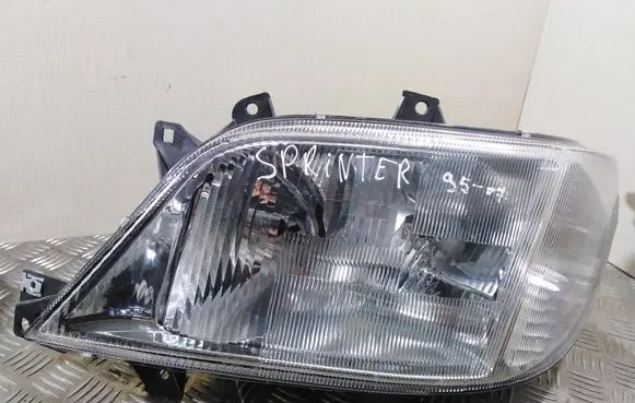 Mercedes-Benz Sprinter W901 W902 W903 W904 Headlight/headlamp