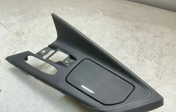 Chevrolet Corvette C8 Cup holder front 85135116 813006889 4130425000000X