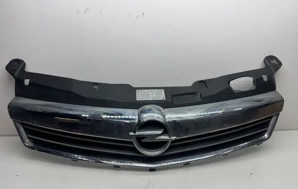 Opel Astra H Front bumper upper radiator grill 13225780 461088395