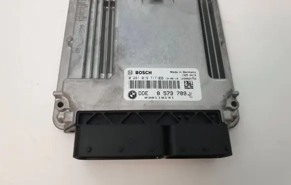 BMW X5 F15 Engine ECU kit and lock set 8573789 030110141 0281019717