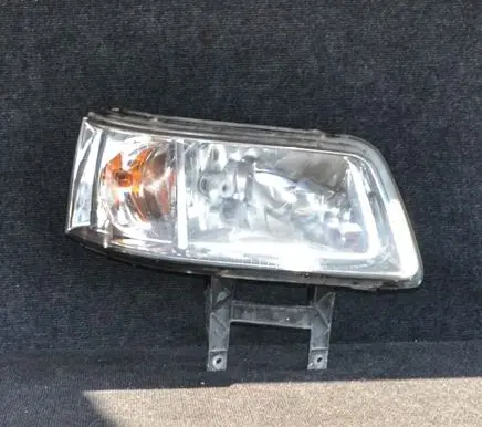 Volkswagen Transporter - Caravelle T5 Headlight/headlamp 7H1941616D 0301191302