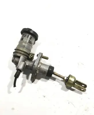 Suzuki Grand Vitara I Clutch master cylinder 