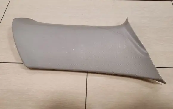 Subaru Legacy (D)pillar trim (top) 94015AG010