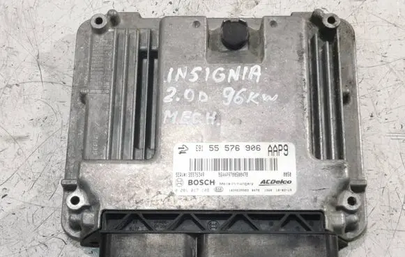 Opel Insignia A Engine control unit/module 55576906 55575349 0281017105