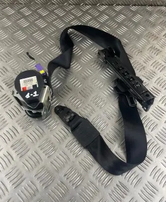 Audi Q7 4L Front seatbelt 4L1857705