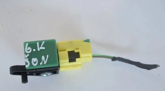 Volkswagen Tiguan Airbag deployment crash/impact sensor