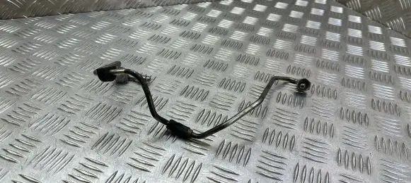 BMW 5 F10 F11 Fuel injector supply line/pipe 