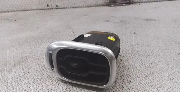 Citroen C3 Picasso Dashboard side air vent grill/cover trim
