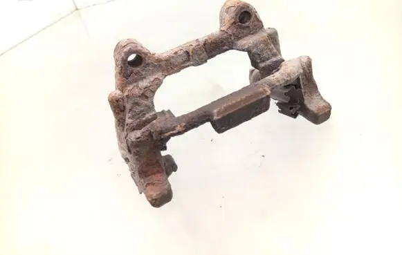 Volkswagen Golf VI Brake caliper pad carrier rear 
