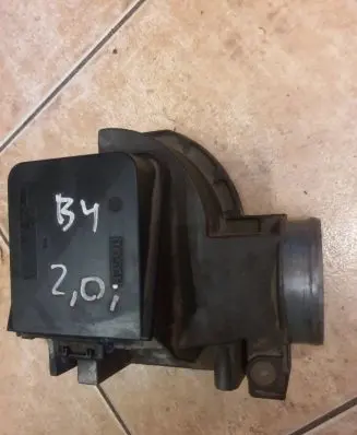 Audi A6 S6 C4 4A Mass air flow meter 037906301C 0280202130