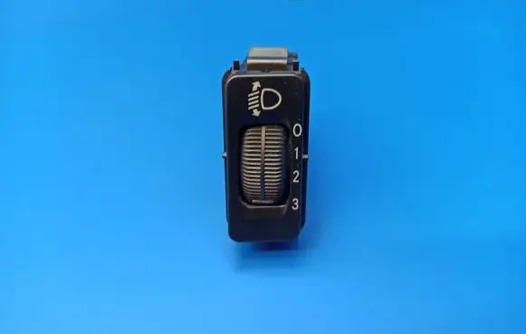 Mercedes-Benz ML W163 Headlight level height control switch A1638200010