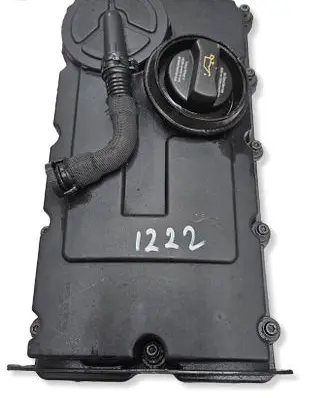 Volkswagen Touran I Rocker cam cover 03G103475