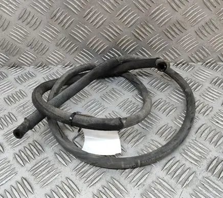 Mercedes-Benz CLS C218 X218 Engine coolant pipe/hose A2048300996