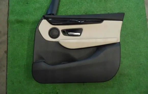 BMW 2 F45 Front door card panel trim