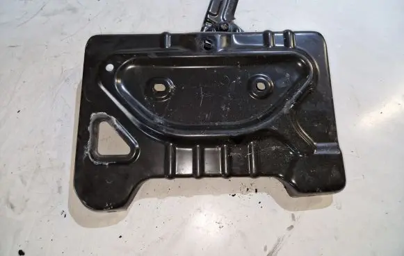Mercedes-Benz E W212 Battery tray A2126200118