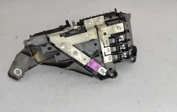 Mercedes-Benz GLC C253 Fuse module A2535409715