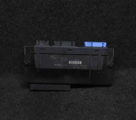 BMW 5 F10 F11 Central body control module 925233101