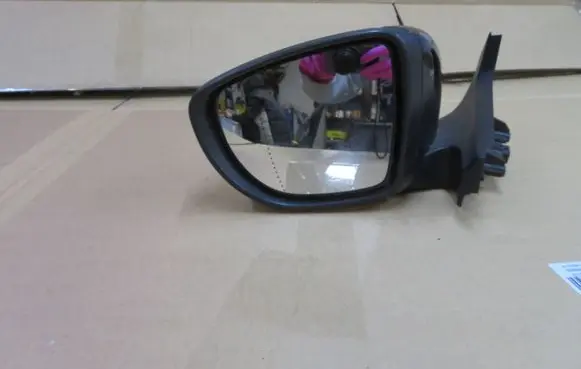 Front door electric wing mirror