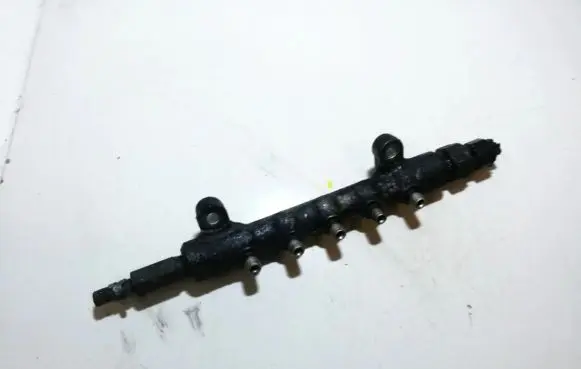 Toyota Corolla Verso AR10 Fuel main line pipe