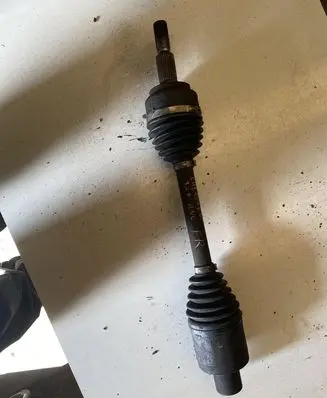 Jeep Grand Cherokee (WK) Front driveshaft