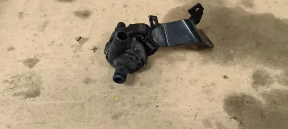 Mercedes-Benz E W238 Electric auxiliary coolant/water pump A2118350028 A2135010420