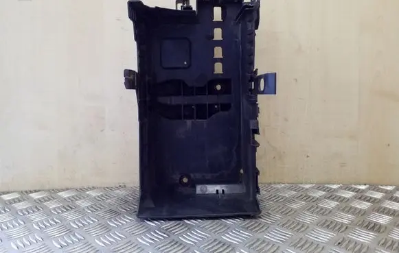 Opel Zafira C Battery box tray 13354420 20939475