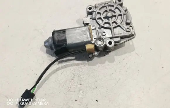 Audi A6 S6 C4 4A Rear door window regulator motor 0531826001
