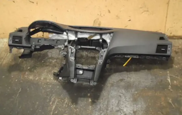 Subaru Outback Dashboard 66204AJ010