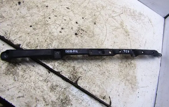 Toyota Auris E180 Front bumper mounting bracket 13489364