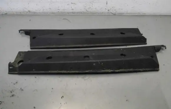 Iveco Daily 6th gen Wiper trim