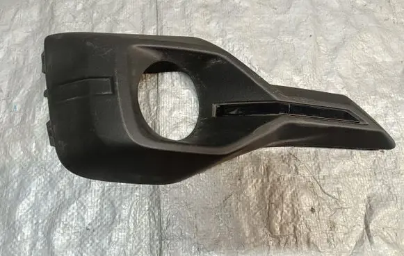 Dacia Sandero III Front bumper lower grill 261A39803R