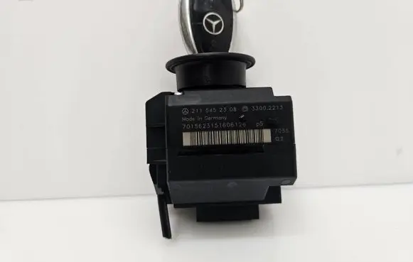 Mercedes-Benz E W211 Ignition lock 2115452308 33002213 7015623151606126