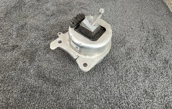 Maserati Grecale Engine mount bracket 00505515130