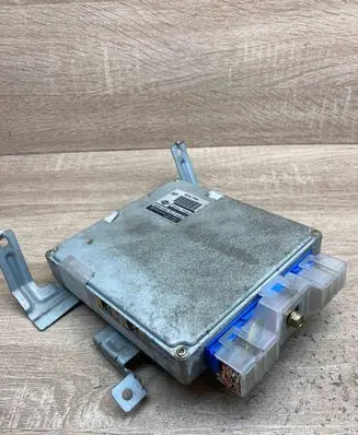 Nissan Terrano Engine control unit/module ECU 237107F000 MECMT936