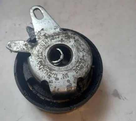 Volkswagen Transporter - Caravelle T4 Timing belt tensioner 979277
