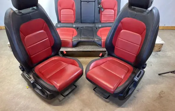 Seat set