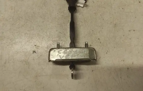 Toyota Corolla Verso AR10 Front door check strap stopper