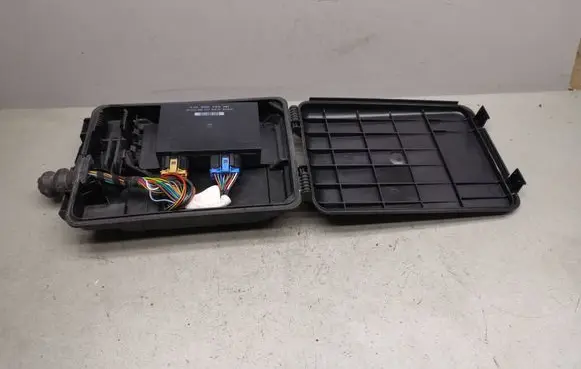 Volkswagen Golf IV Comfort/convenience module 1J0959799AH 8D0927613
