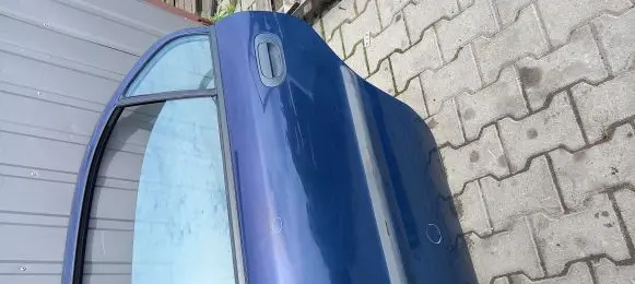 Mitsubishi Carisma Rear door