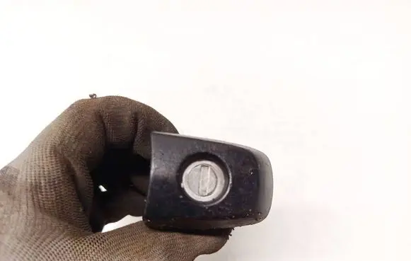 Opel Agila B Front door lock (next to the handle) 