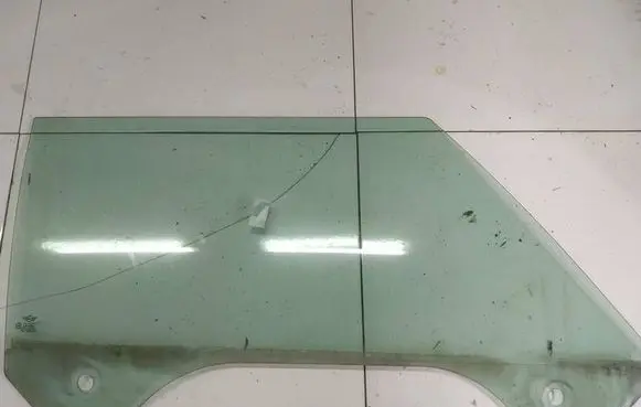 Mini One - Cooper R50 - 53 Front door window glass four-door AS2