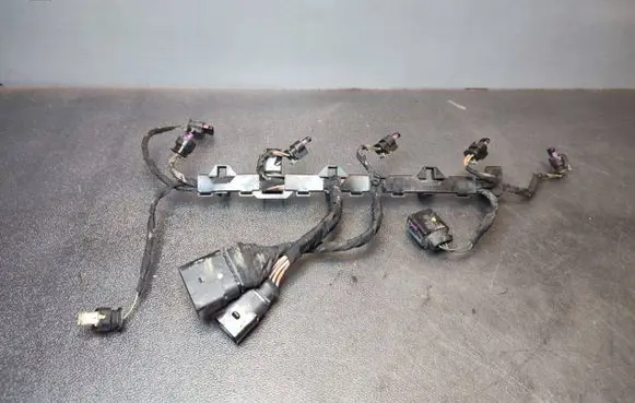 Skoda Superb B8 (3V) Fuel injector wires 06L971824H