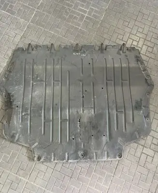 Engine splash shield/under tray