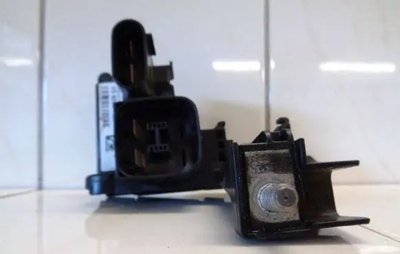 BMW 1 F20 F21 Battery relay fuse 929614901