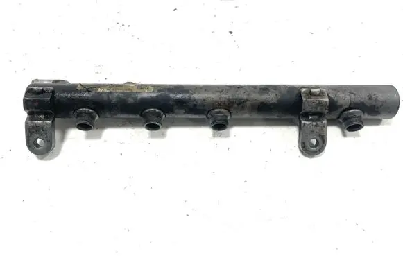 Mercedes-Benz CLS C219 Fuel main line pipe A6420700495002 A6420700495