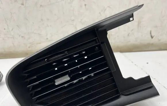 Mercedes-Benz GLE W167 Dashboard side air vent grill/cover trim A1678302700