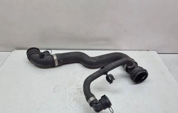 BMW 3 E46 Engine coolant pipe/hose 
