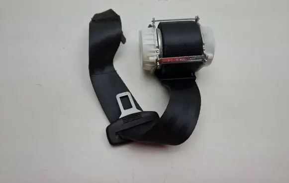 Volkswagen PASSAT B7 Rear seatbelt 3C9857805J