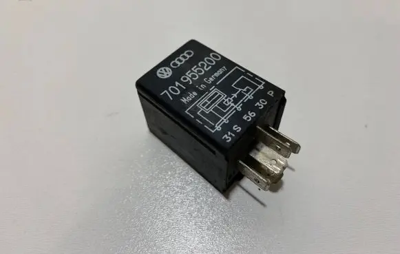 Audi A6 S6 C5 4B Other relay 701955200